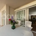 Apartmento Con Terraza En 아파트
